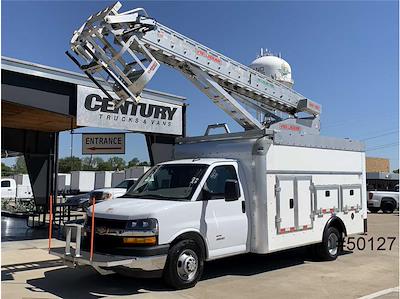 Used 2022 Chevrolet Express 4500 12' Rockport Service Utility Van for sale #50127 - photo 1