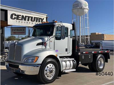 Used 2020 Kenworth T270 Day Cab RWD Flatbed Truck for sale #50440 - photo 1