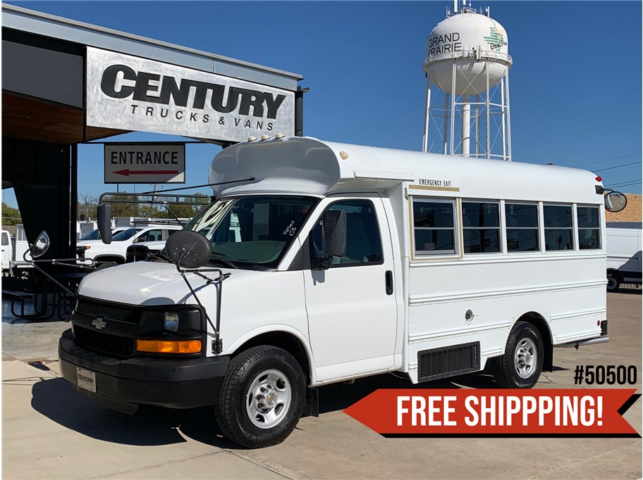 Used 2005 Chevrolet Express 3500 Shuttle Bus for sale in Grand