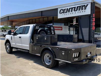 Used 2021 Ford F-350 XL Super Cab 4WD 9' CM Truck Beds Flatbed Truck with Gooseneck Hitch for sale #50910 - photo 2