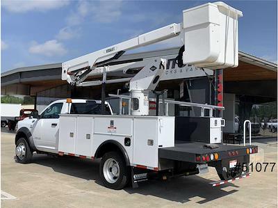 Used 2021 Ram 5500 Regular Cab 4WD Versalift Bucket Truck SST-40-EIH-02 45' for sale #51077 - photo 2