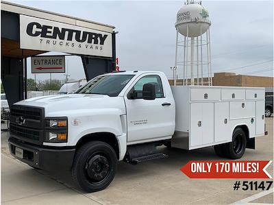 Used 2023 Chevrolet Silverado 5500 Regular Cab Harbor 11' Service Truck for sale #51147 - photo 1
