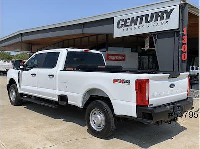 Used 2024 Ford F-250 Crew Cab for sale #51795 - photo 2