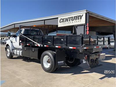 Used 2022 Ford F-750 - photo 1