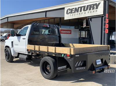 Used 2022 Chevrolet Silverado 5500 Flatbed Truck for sale #52296 - photo 2
