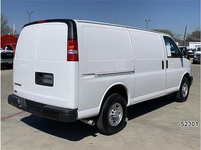 Used 2021 Chevrolet Express 2500 - photo 1
