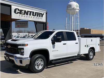 Used 2024 Chevrolet Silverado 2500 - photo 1
