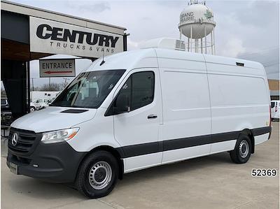 Used 2023 Mercedes-Benz Sprinter 2500 - photo 1