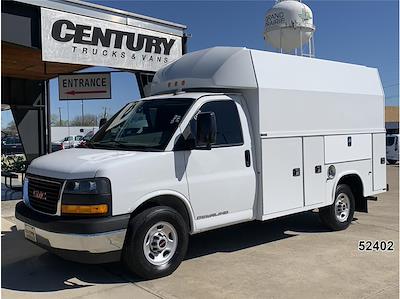 Used 2023 GMC Savana 3500 - photo 1
