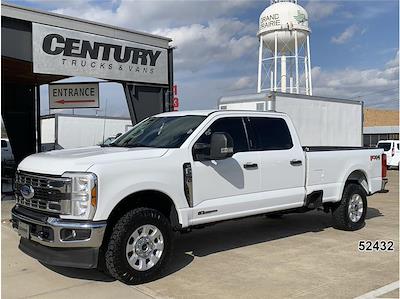 Used 2024 Ford F-250 - photo 1