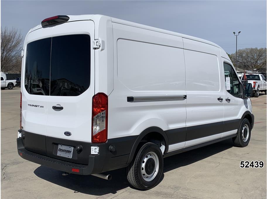 Used 2024 Ford Transit 250 - photo 5