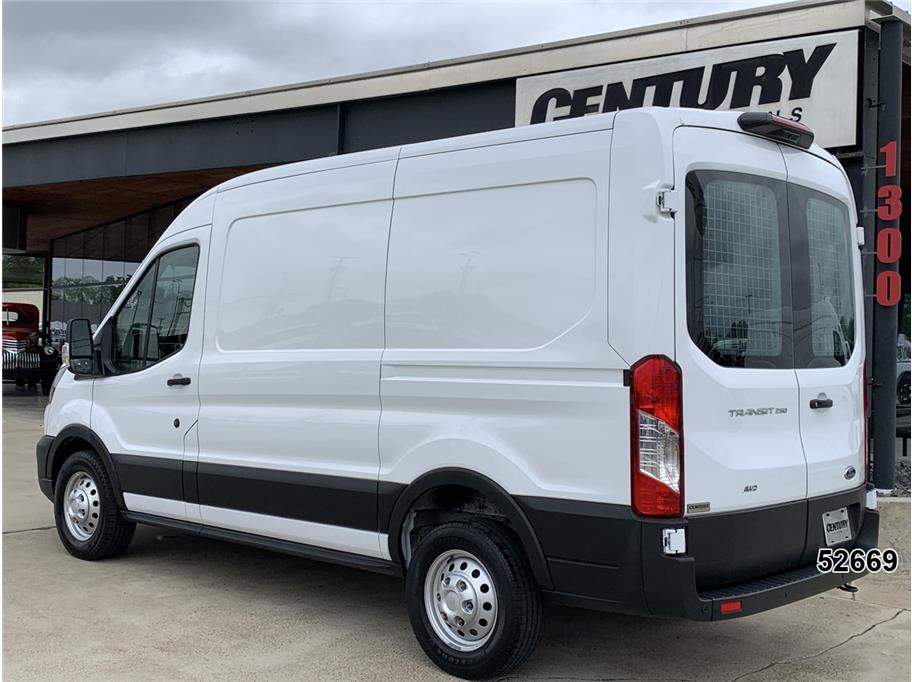 Used 2023 Ford Transit 250 - photo 5