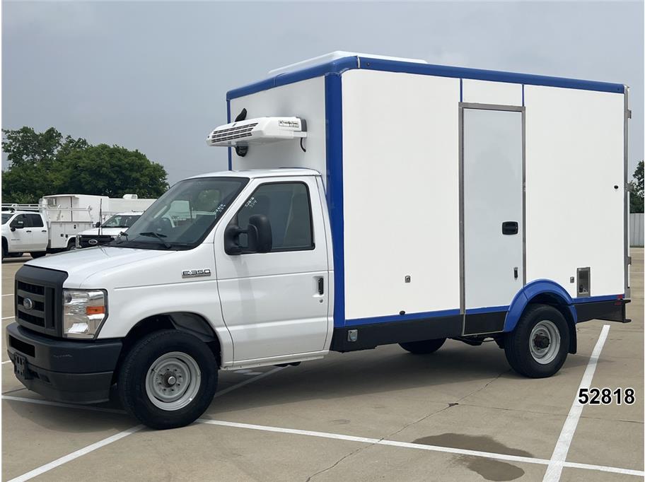 Used 2023 Ford E-350 - photo 1