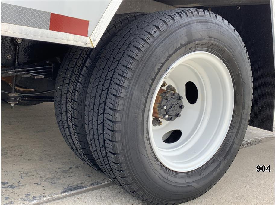 Used 2023 Ford E-350 - photo 23
