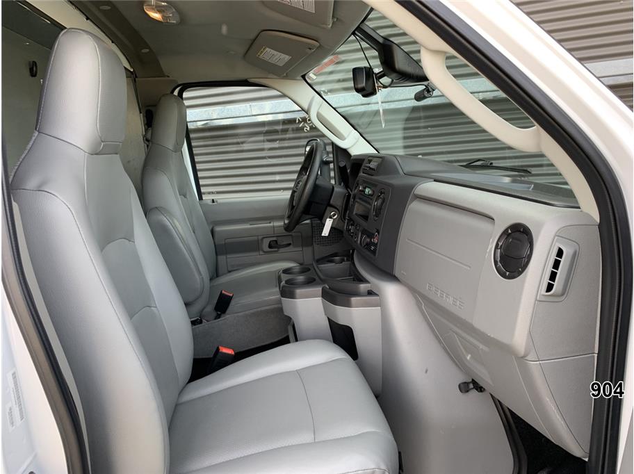 Used 2023 Ford E-350 - photo 26