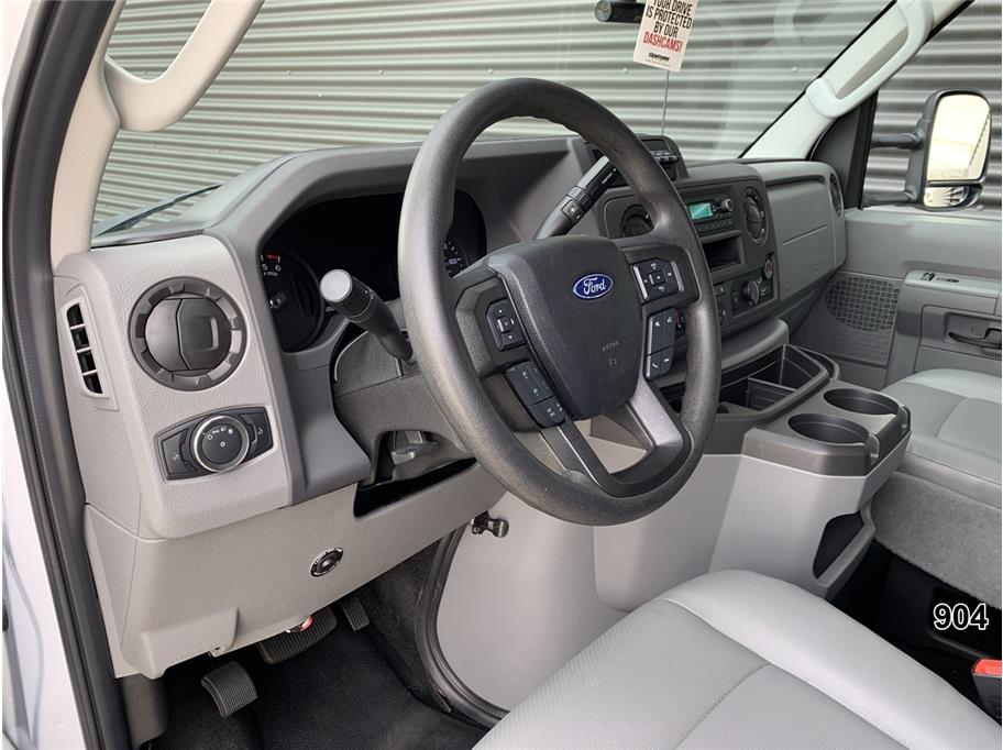 Used 2023 Ford E-350 - photo 27