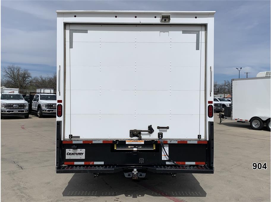 Used 2023 Ford E-350 - photo 10
