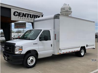 Used 2023 Ford E-350 - photo 1
