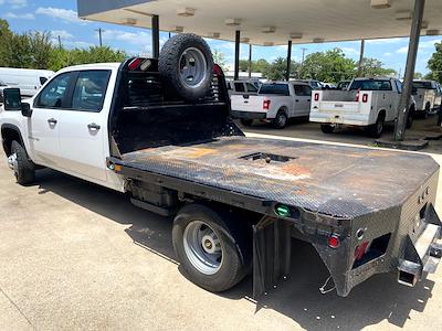 Used 2022 Chevrolet Silverado 3500 Work Truck Crew Cab 4x4 Flatbed Truck for sale #11915 - photo 2