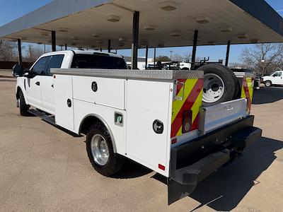 Used 2021 Ford F-350 Crew Cab Service Truck for sale #11993 - photo 2