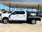 Used 2023 Ford F-250 XLT Crew Cab 4x4 Flatbed Truck for sale #302688 - photo 3