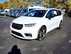 Used 2023 Chrysler Pacifica Limited AWD Minivan for sale #223325TSD - photo 4