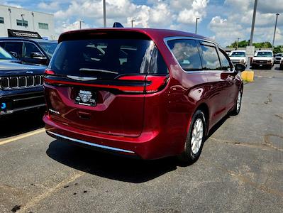 2023 Chrysler Pacifica FWD Minivan for sale #2250861 - photo 2