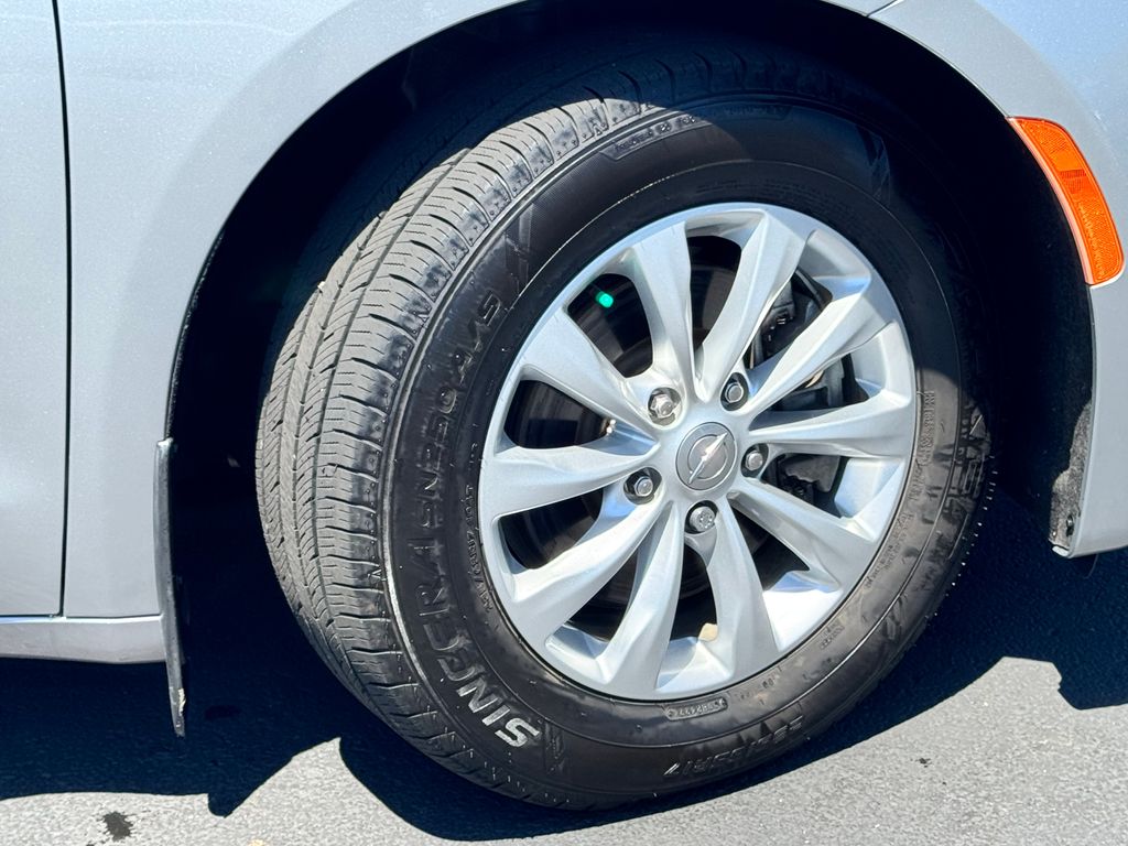Used 2018 Chrysler Pacifica - photo 7