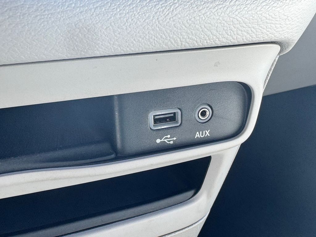 Used 2018 Chrysler Pacifica - photo 19