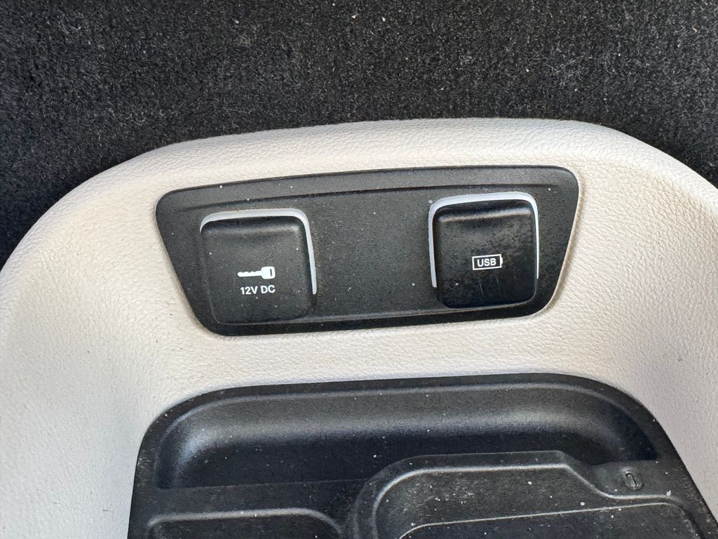 Used 2018 Chrysler Pacifica - photo 20