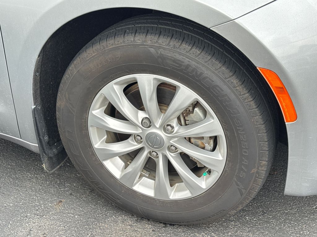 Used 2018 Chrysler Pacifica - photo 11