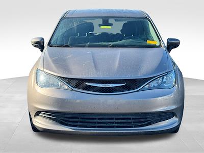 Used 2017 Chrysler Pacifica - photo 1