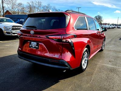 Used 2021 Toyota Sienna XLE FWD Minivan for sale #46751 - photo 2