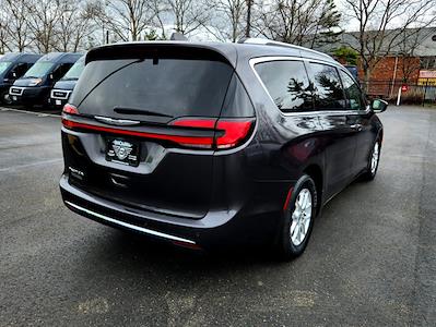 Used 2021 Chrysler Pacifica Touring L Minivan for sale #46920 - photo 2