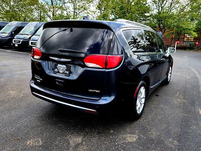 Used 2020 Chrysler Pacifica Limited Minivan for sale #47047 - photo 2