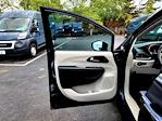 Used 2020 Chrysler Pacifica Limited Minivan for sale #47047 - photo 12