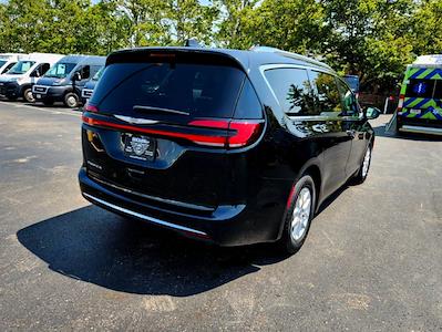 2021 Chrysler Pacifica FWD Minivan for sale #47256 - photo 2