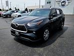 2023 Toyota Highlander AWD SUV for sale #47319 - photo 3