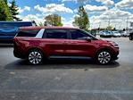 Used 2022 Kia Carnival EX Minivan for sale #473731 - photo 8