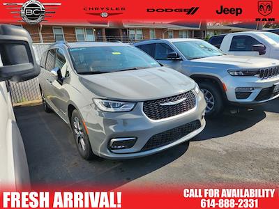2023 Chrysler Pacifica FWD Minivan for sale #47439E - photo 1