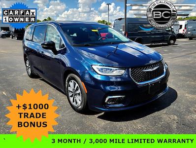 2024 Chrysler Pacifica FWD Minivan for sale #47483E - photo 1