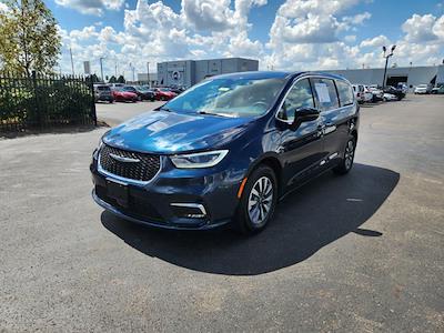 2024 Chrysler Pacifica FWD Minivan for sale #47483E - photo 2