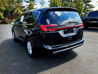 2024 Chrysler Pacifica FWD Minivan for sale #47517 - photo 2