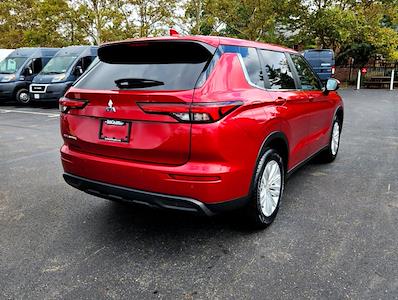 2024 Mitsubishi Outlander FWD SUV for sale #47543 - photo 2