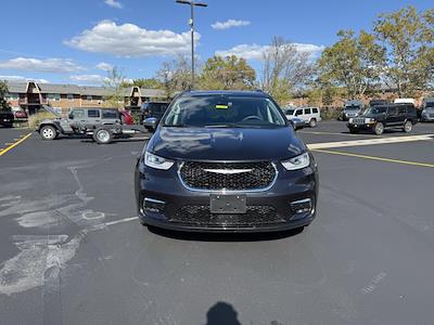 2023 Chrysler Pacifica AWD Minivan for sale #47624 - photo 2