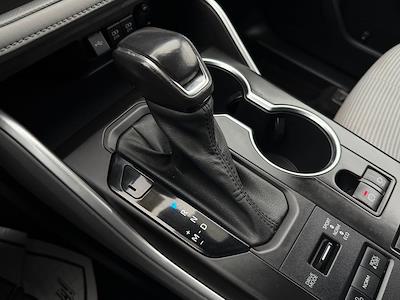 Used 2021 Toyota Highlander LE for sale #47814 - photo 2