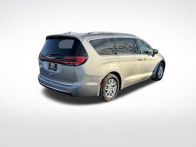 Used 2021 Chrysler Pacifica Touring L Minivan for sale #47823 - photo 2