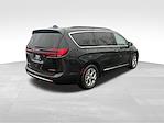 Used 2022 Chrysler Pacifica Limited Minivan for sale #47875 - photo 2