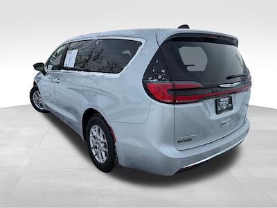 2024 Chrysler Pacifica FWD Minivan for sale #47928 - photo 2
