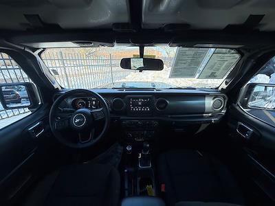 Used 2022 Jeep Wrangler - photo 1